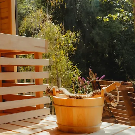 Natursee-chalet,spa Mit Hot Tub,jacuzzi&sauna Gg Gebuehr Ponyhof,angeln *