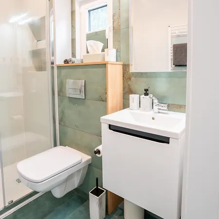 Natursee-chalet,spa Mit Hot Tub,jacuzzi&sauna Gg Gebuehr Ponyhof,angeln Dağ evi